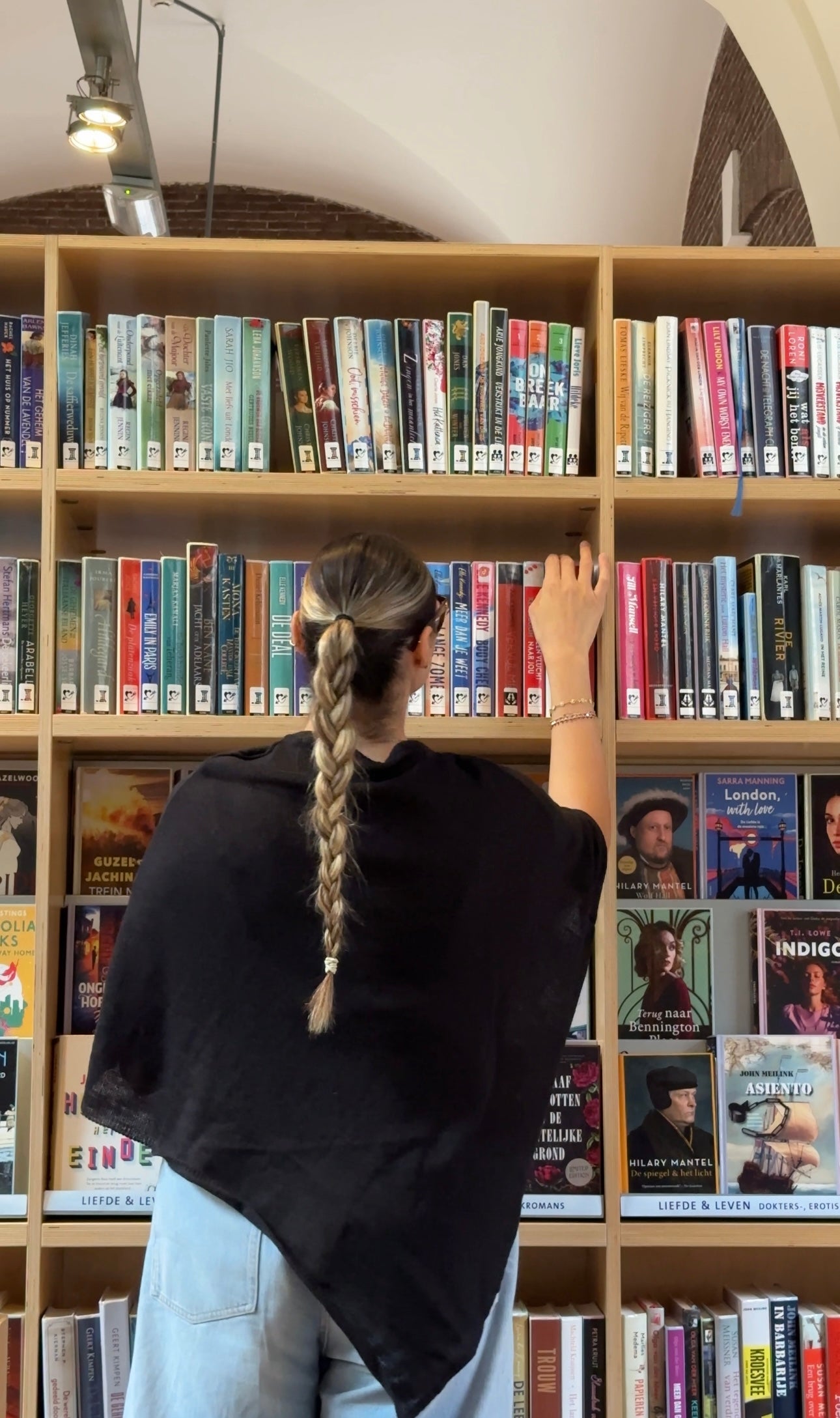 The Vilâge Book Club | 3 month club | open